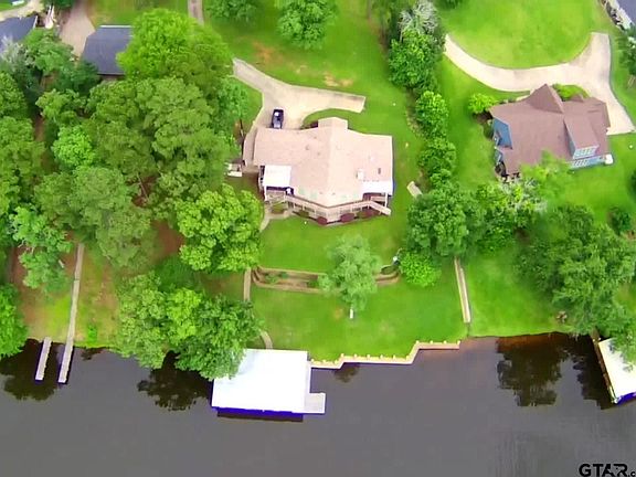 3rd image of 3073 E Lake Dr