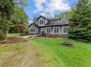 30761 Glenmuer St, Farmington Hills, MI 48334