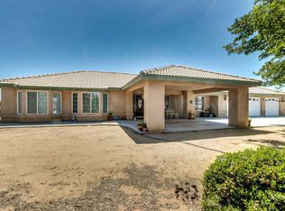 10321 6th St, Hesperia, CA 92345