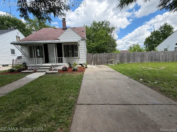6760 Warwick St, Detroit, MI 48228