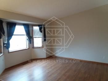 4th image of 9753 Russell Cir N