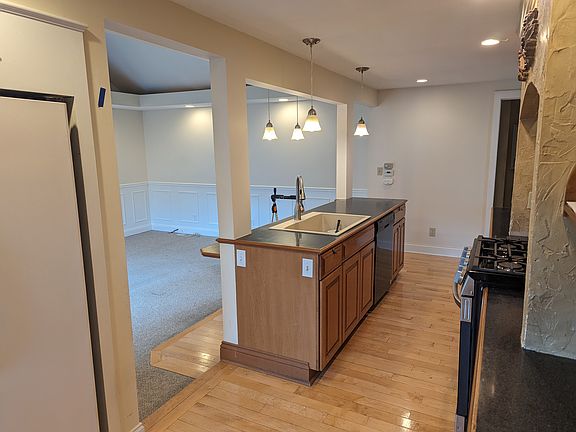 Kitchen side view