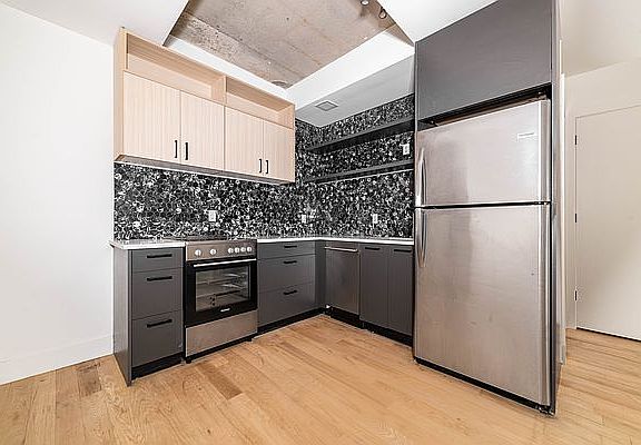 2nd image of 204 Linden Blvd #5K