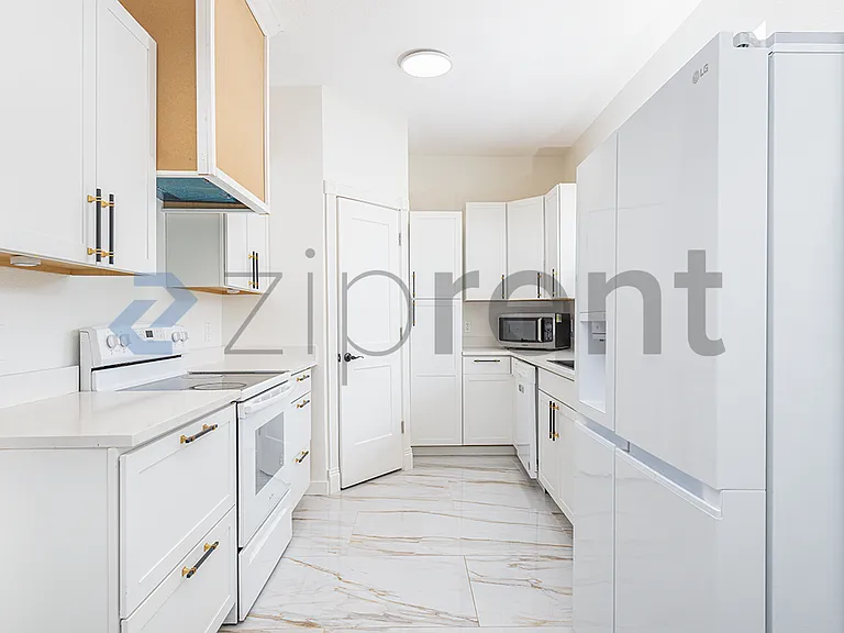 1445 Bird Rd — Photo 7