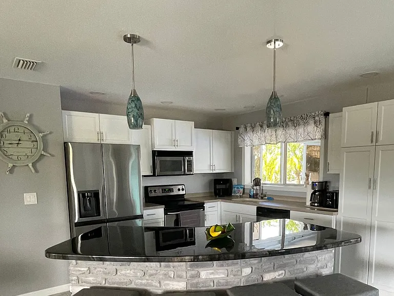 9500 Attica Cir — Photo 7