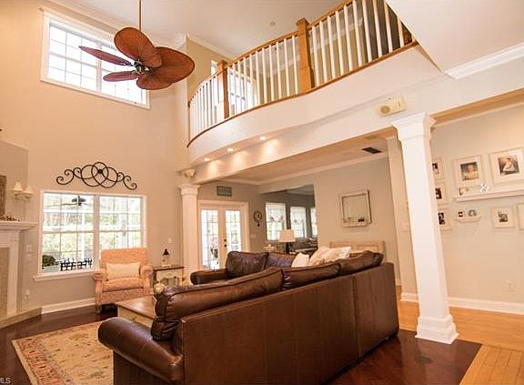 4th image of 13700 Hickory Run Ln
