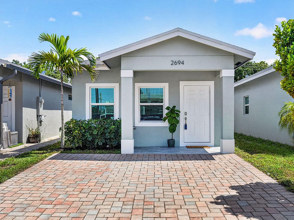1st image of 2694 Nokomis Avenue