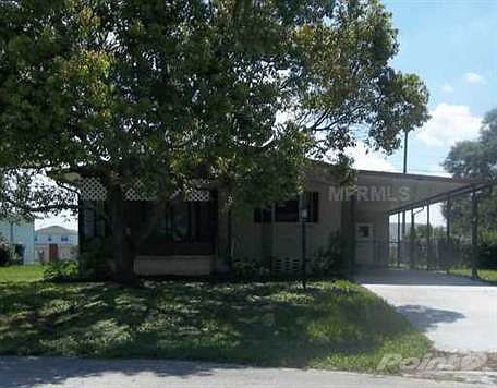 1st image of 401 Village Cir SW