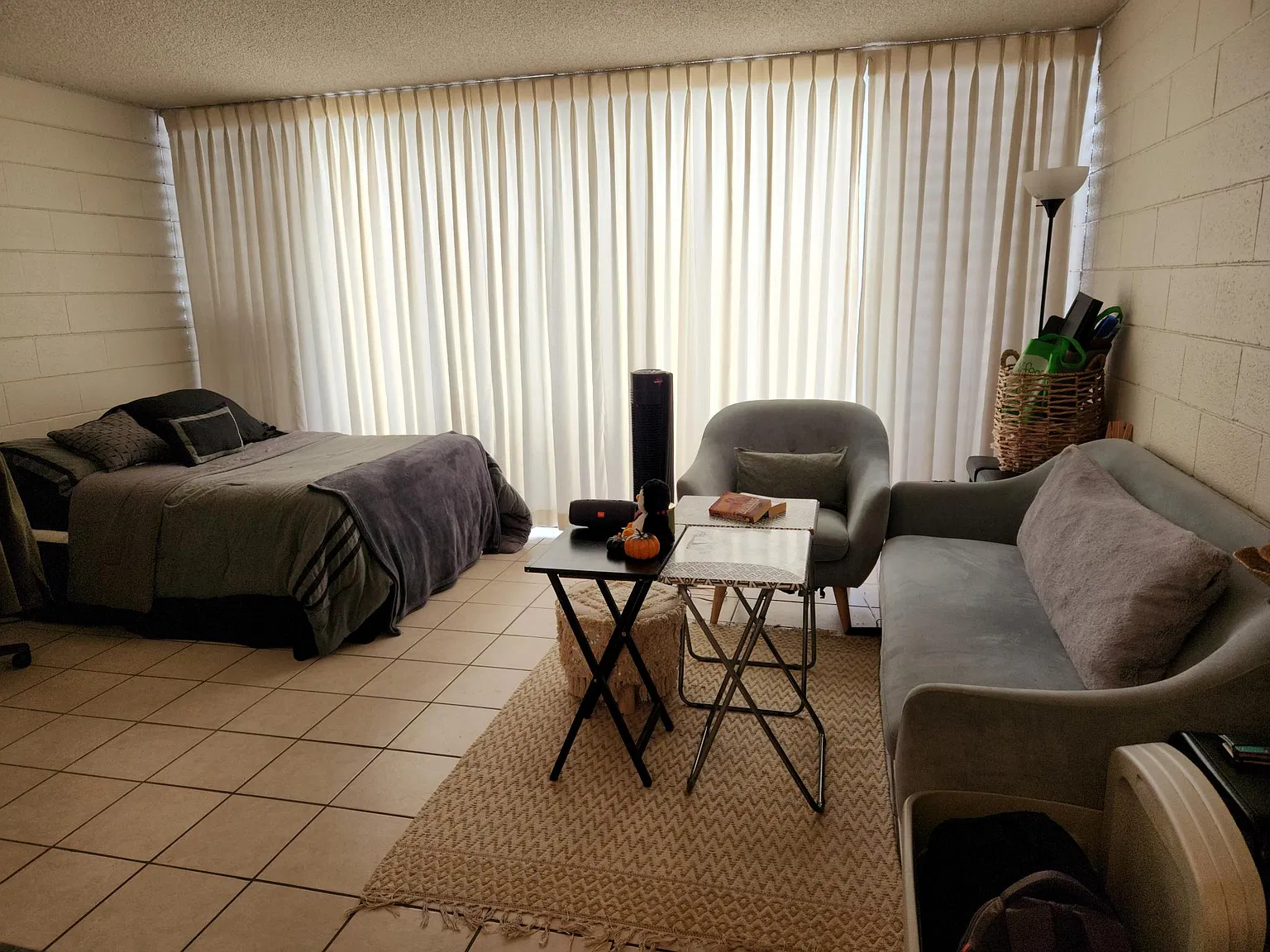 Studio, 360 sqft, $1,425 — Photo 2