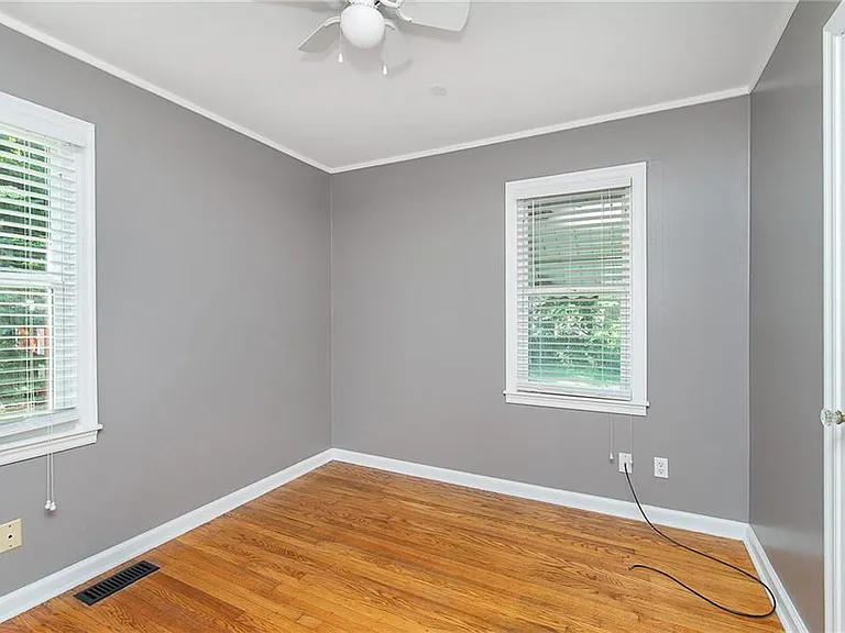 6028 Birchwood Ave — Photo 17