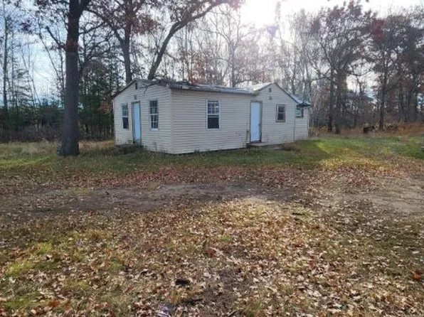 1551 Division St W, Backus, MN 56435