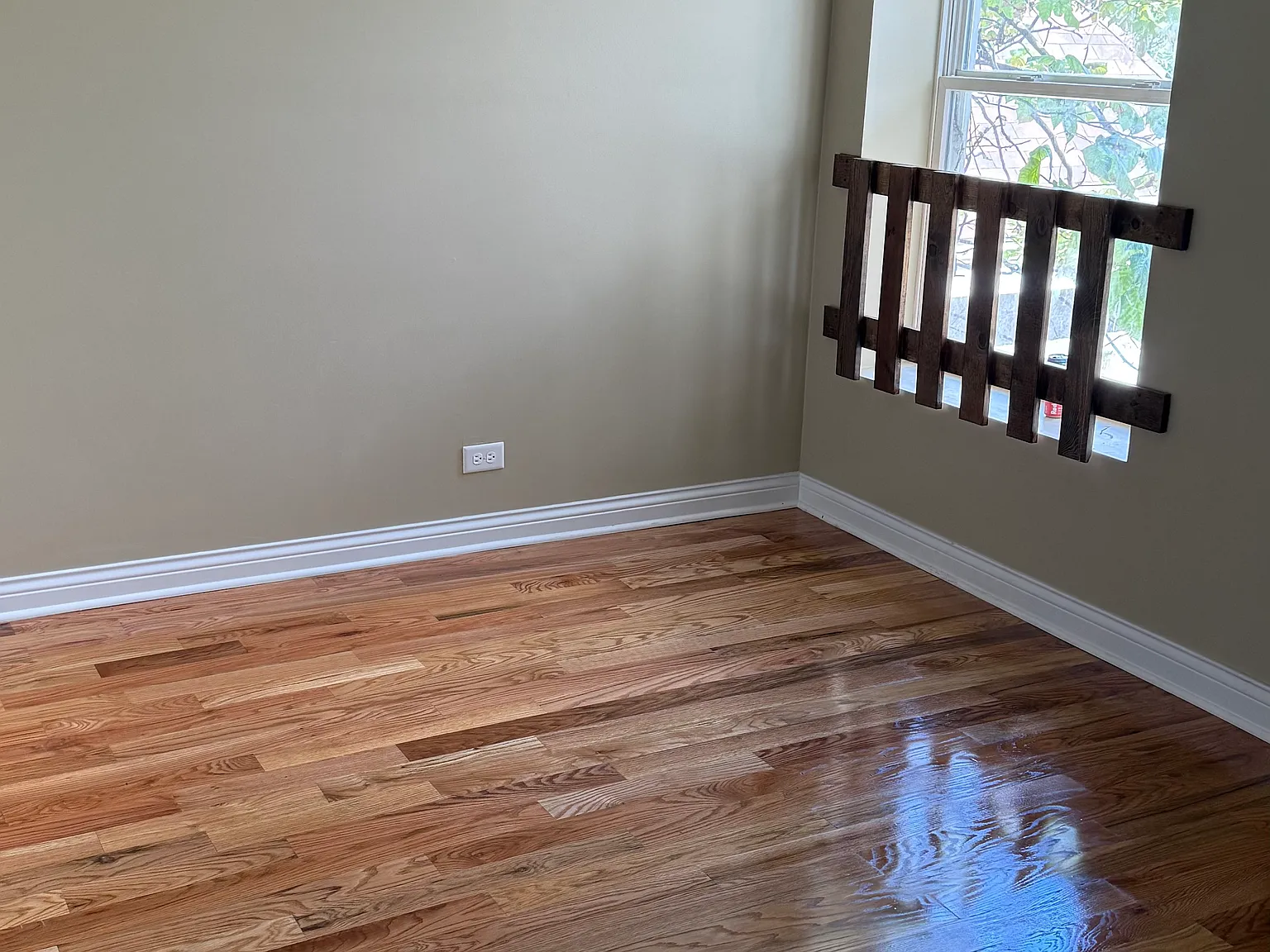 2 bed, 900 sqft, $1,800 — Photo 2