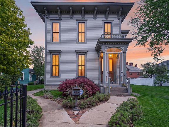 2nd image of 511 W Clay Ave