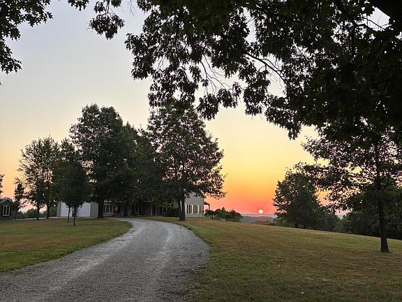 4th image of 3979 Bear Creek Road