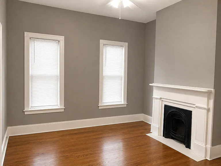 239 E Broad St — Photo 3