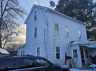 52 Pulaski St, Ware, MA 01082