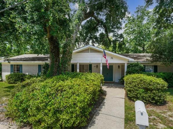 108 Hursey Ave, Pass Christian, MS 39571