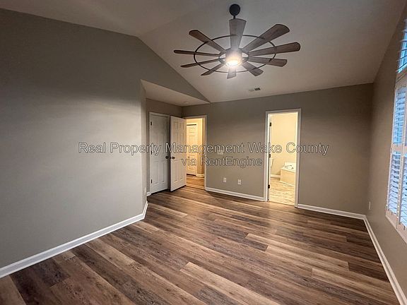 4th image of 4021 Wellington Ridge Loop