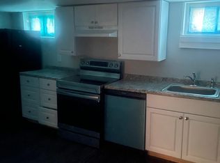 31 Hickman Rd, Claymont, DE 19703