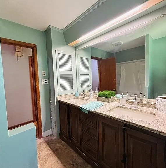 4931 Lair Dr — Photo 10