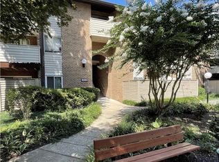 19319 Club House Rd APT 301, Montgomery Village, MD 20886