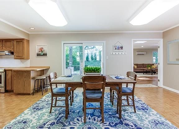 5th image of 179 River Bend Dr