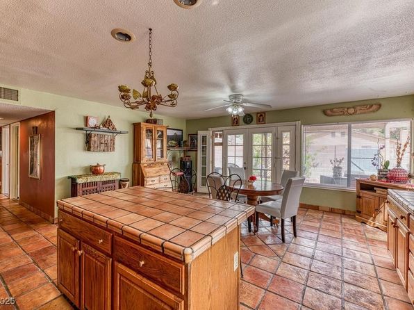 4730 Mountain Valley Rd, Las Vegas, NV 89121