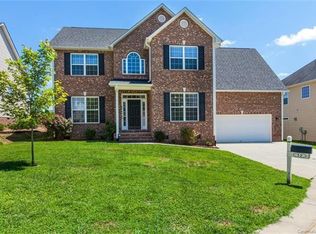 12 Stonebury Dr, Arden, NC 28704