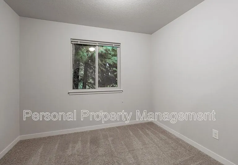 3544 NE 61st Way — Photo 12