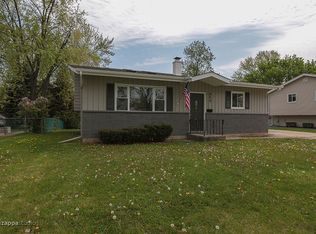 845 S Iowa Ave, Addison, IL 60101