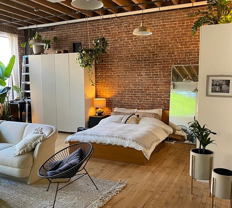 2nd image of 132 Greenpoint Ave APT 2A