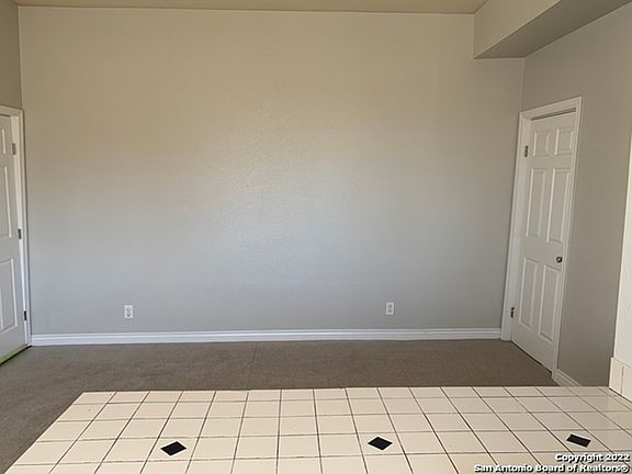4th image of 706 Hammond Ave #103