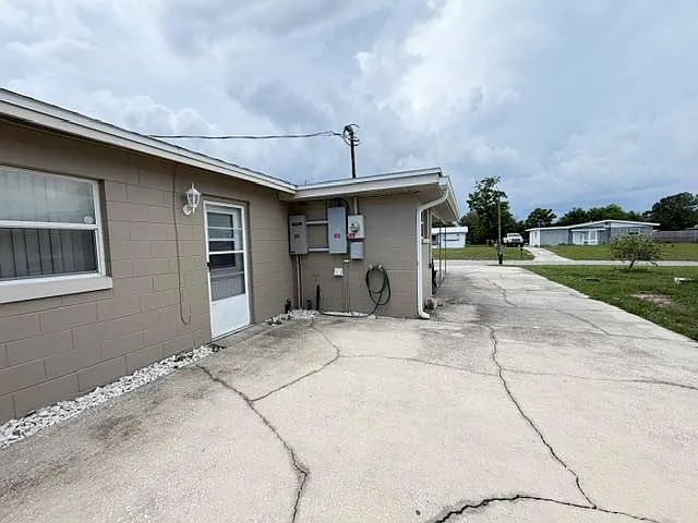 4445 Darden Ave — Photo 3