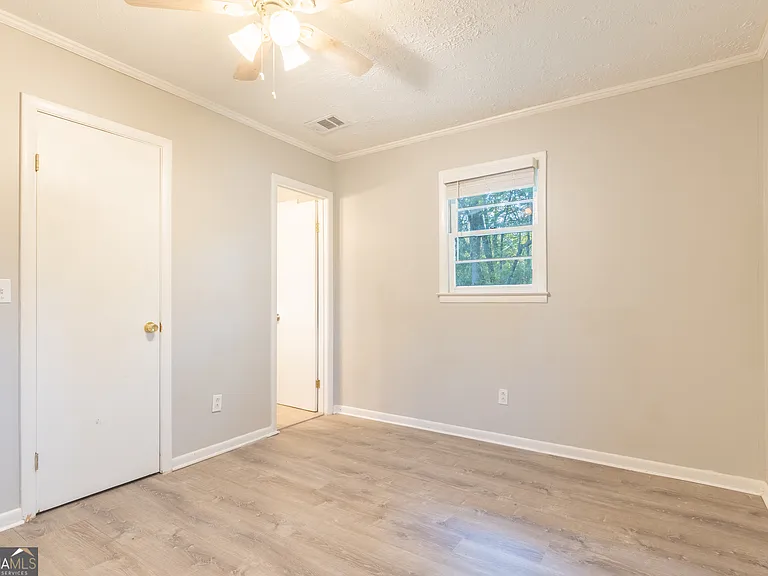 2290 Pinetree Ln NE — Photo 29