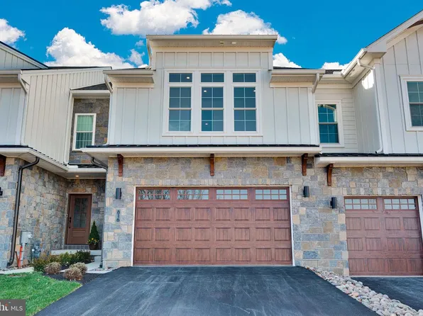 816 Bryce Dr, Horsham, PA 19044