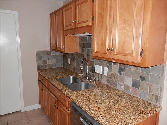 4th image of 531 Forest Park Dr