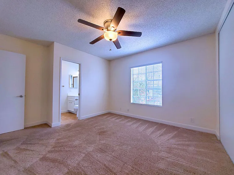 5614 Lauretta St — Photo 13