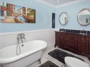 2321 Saunders Station Rd, Monroeville, PA 15146