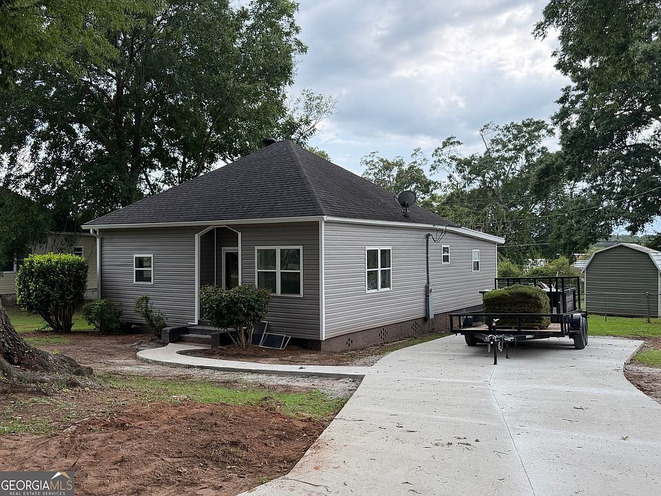 1st image of 3303 21st Ave