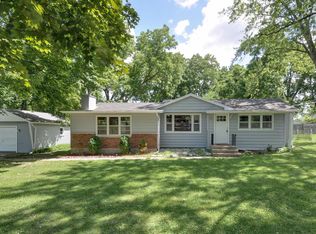 1410 Blodgett Ln, Delavan, WI 53115