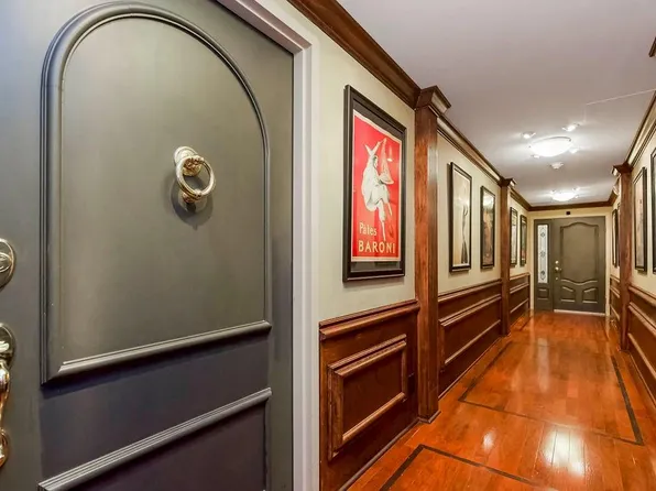 121 W 48th St APT 1101, Kansas City, MO 64112