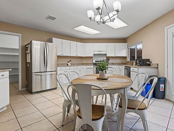 5th image of 6008 Creekway St #2C-688277
