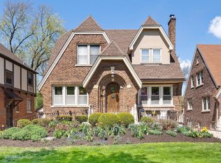 302 Southcote Rd, Riverside, IL 60546