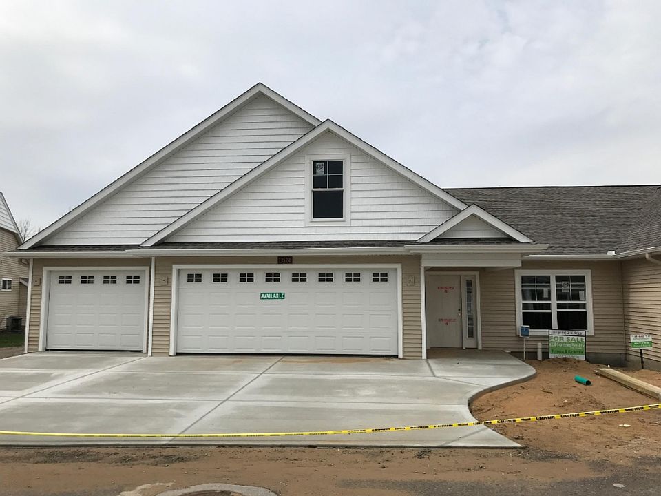 1st image of 11524 S Lake Dr #114