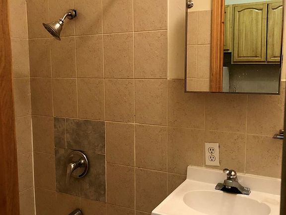 5th image of 508 9th Ave APT 3RN