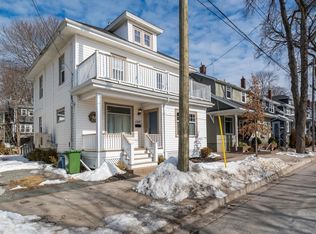 6347 Cornwall St, Halifax, NS B3H 2J2