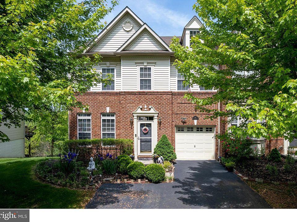 3169 Woods Edge Dr, Valley, PA 19060 Zillow