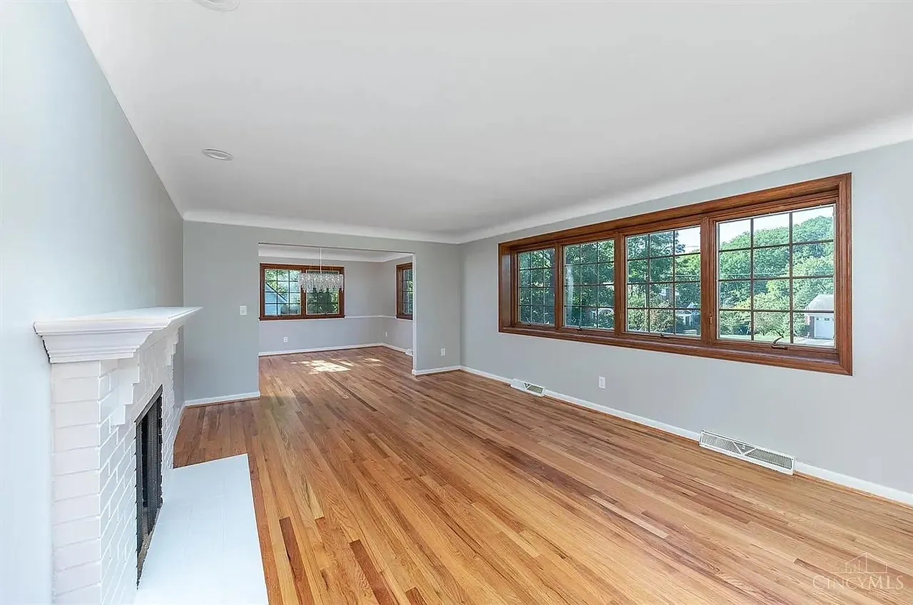 3 bed, 2637 sqft, $4,000 — Photo 4