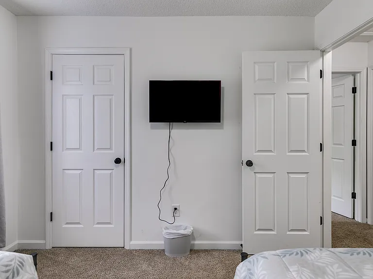 204 Wesley Mill Ln — Photo 28