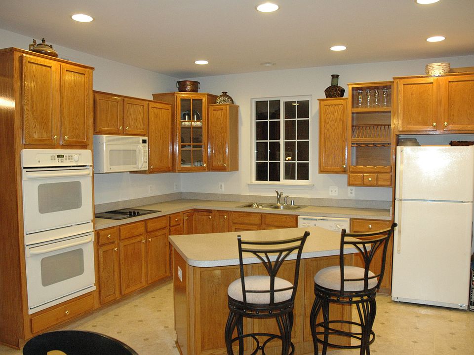 2nd image of 20279 Mohegan Dr